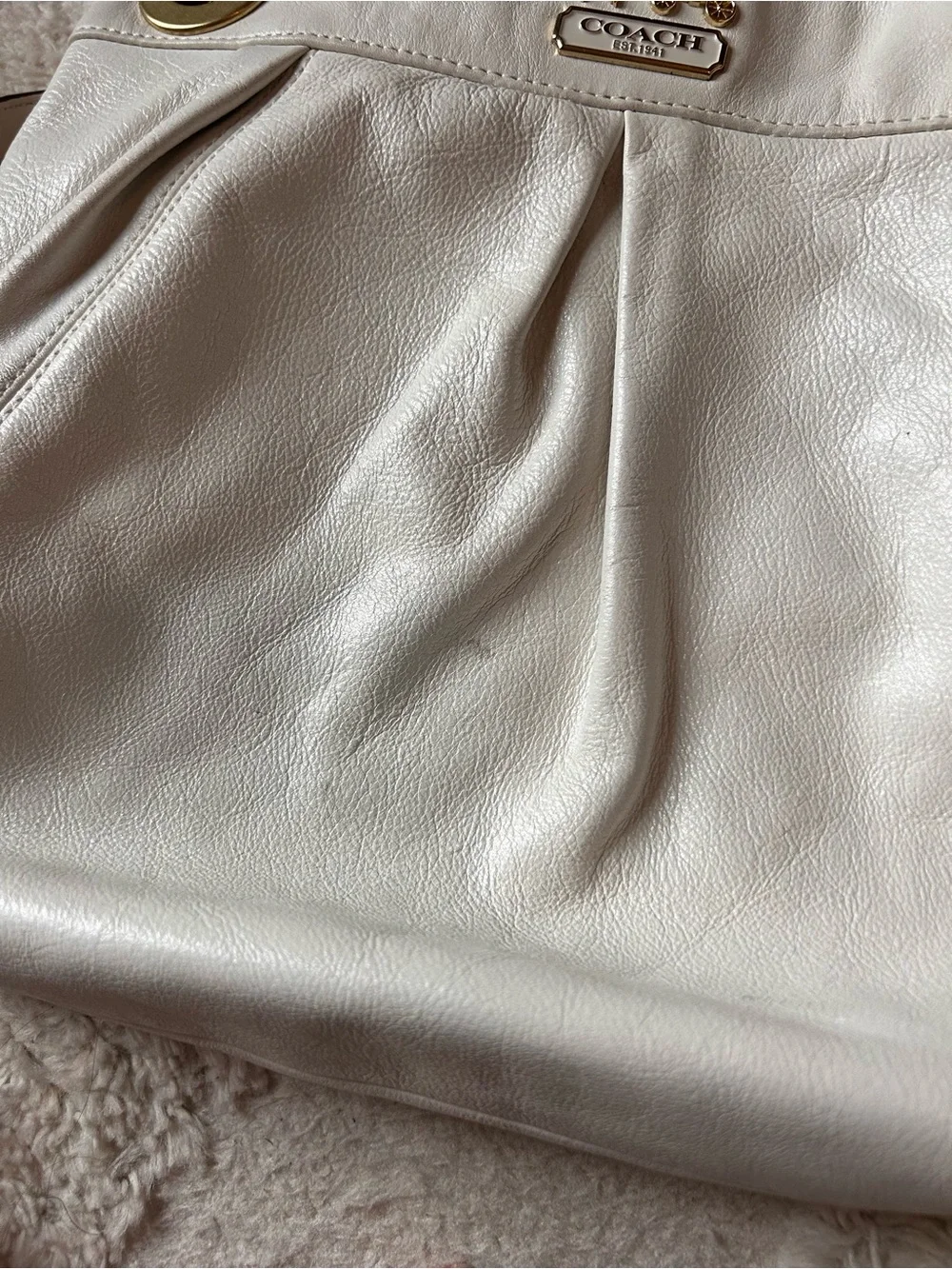 Vintage Coach Madison White Leather Shoulder Hobo Bag with Gold Hardware